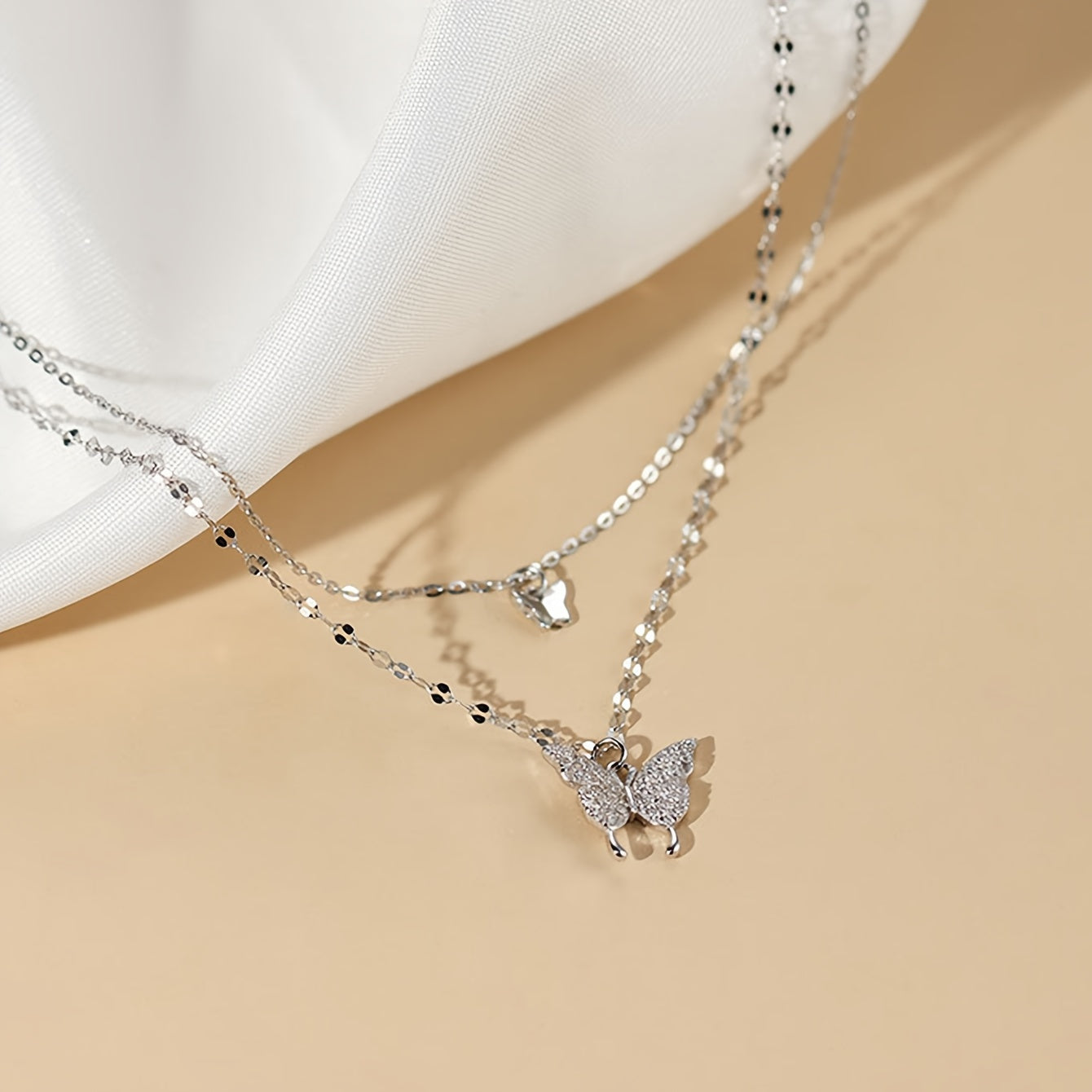 Lightweight Sparkle Necklace