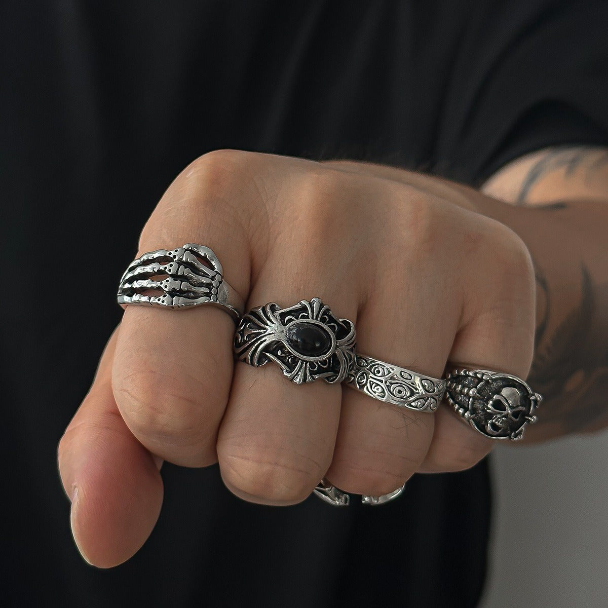 Minimalist Gothic Rings for Urban Edge