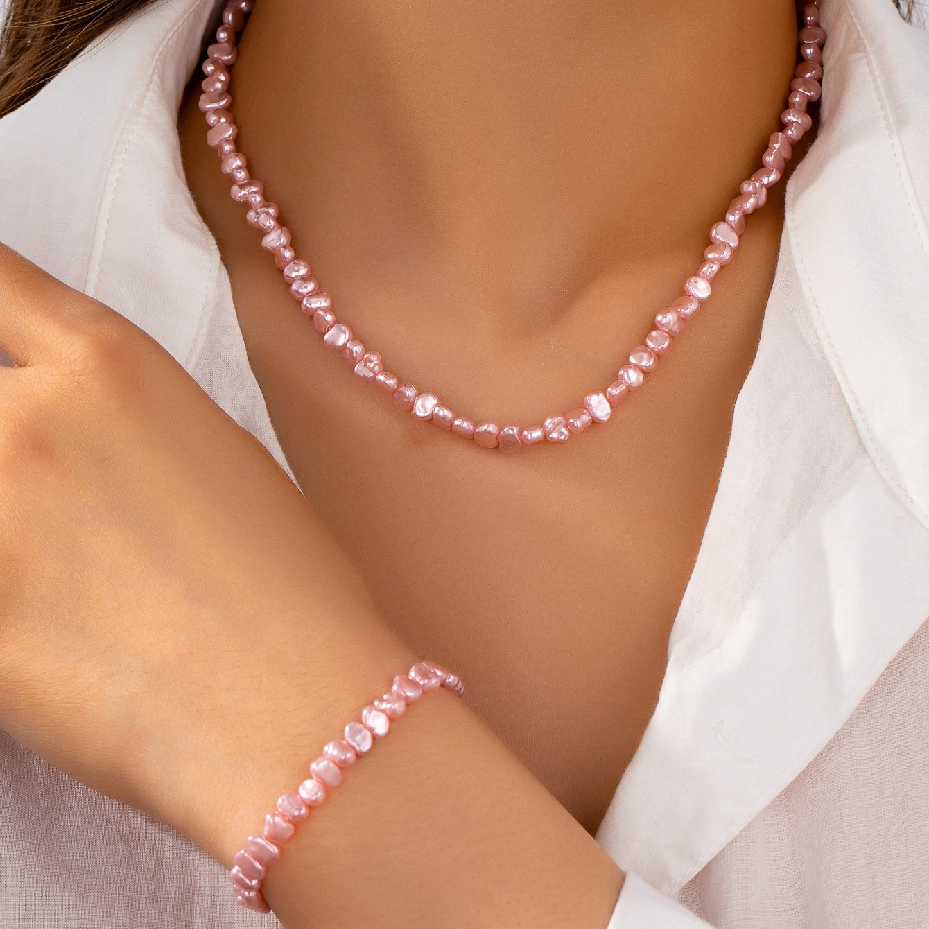 Luminous Pearl-Inspired Necklace and bracelet