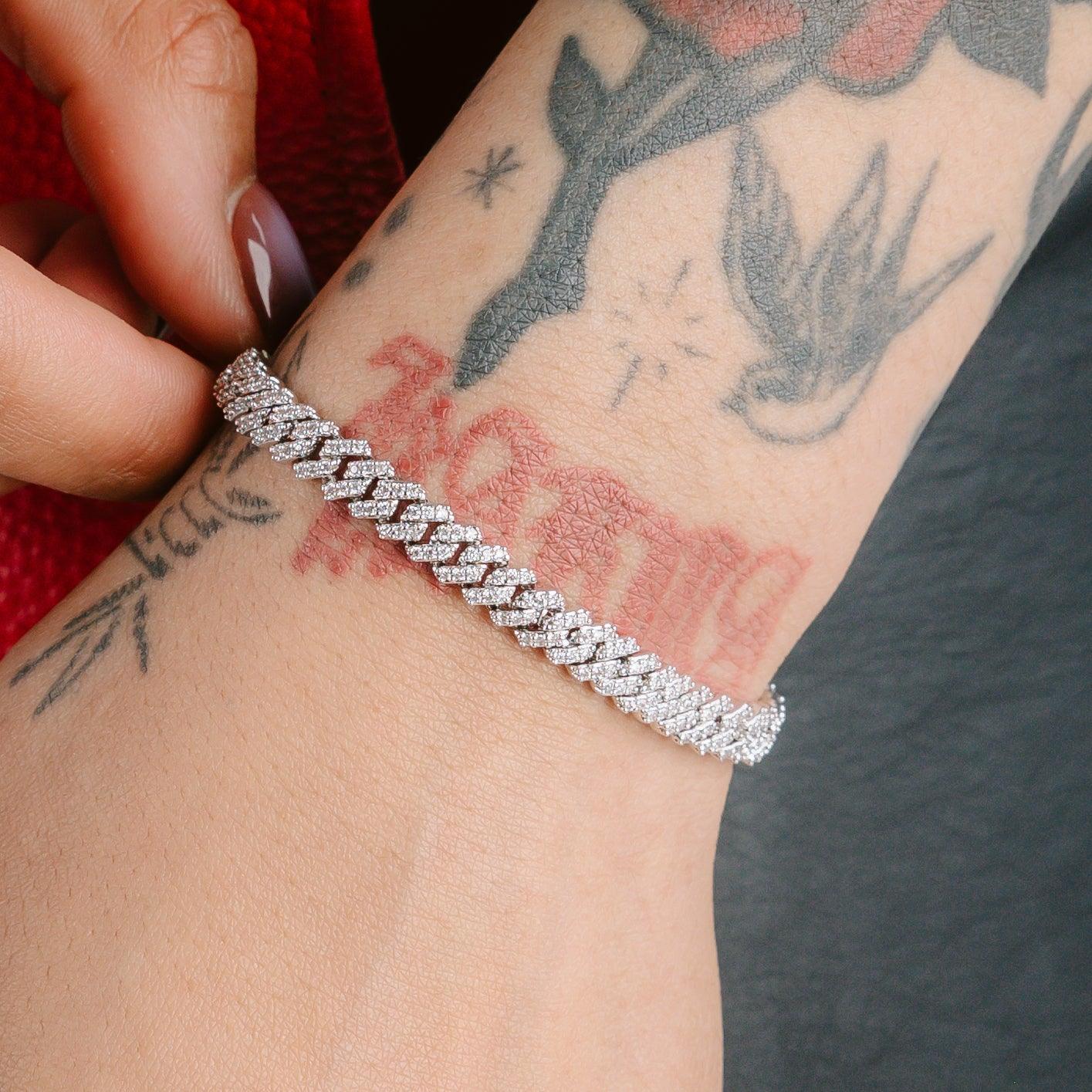 Elegant Sparkling White Gold Bracelet