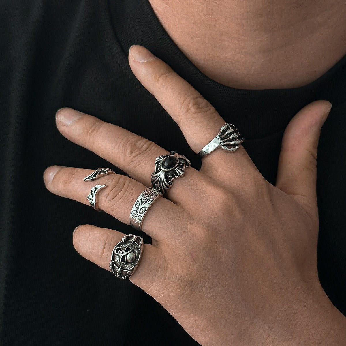 Minimalist Gothic Rings for Urban Edge