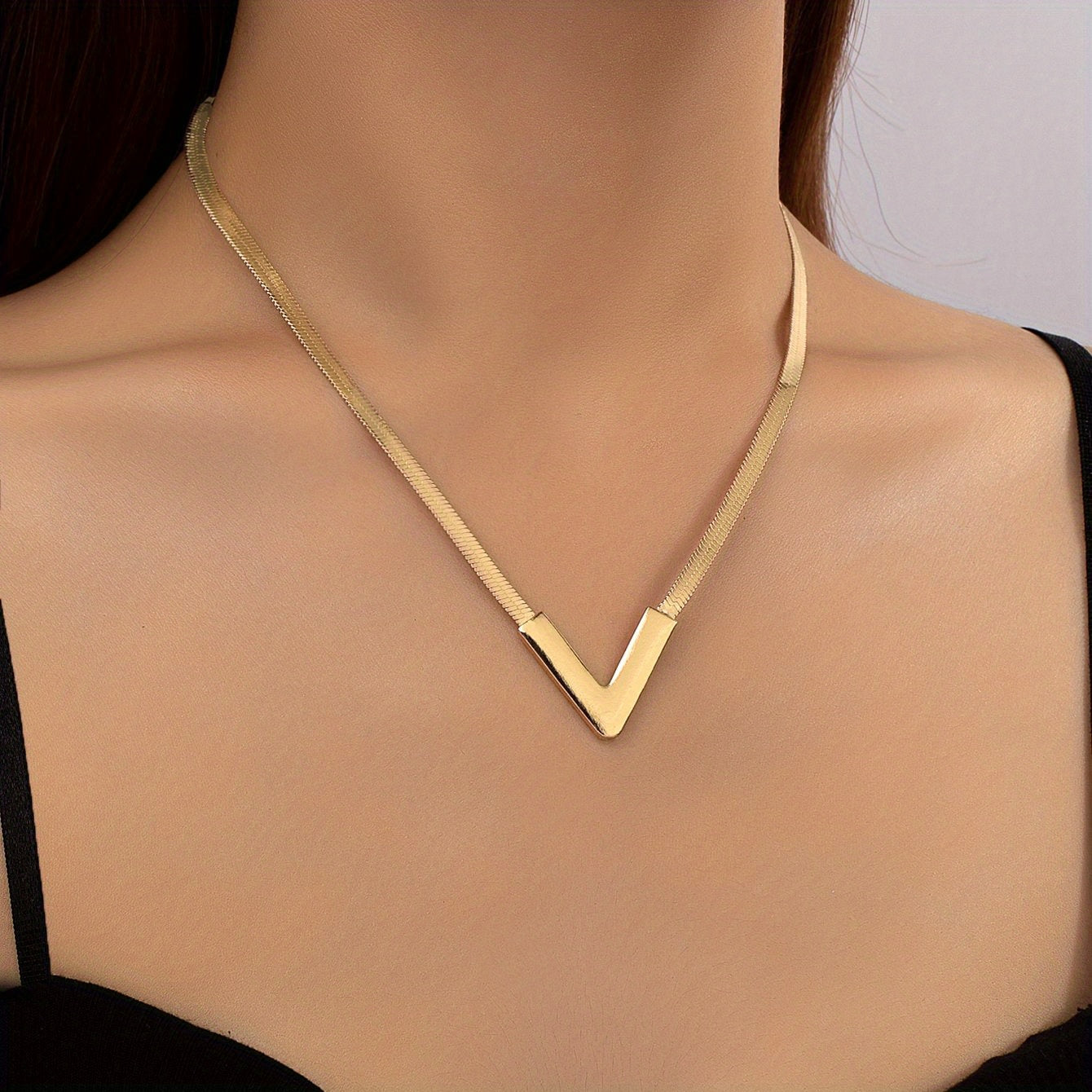 Day-to-Night Necklace