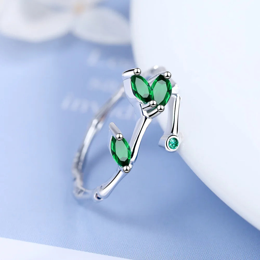 Nature-Inspired Emerald Ivy Ring