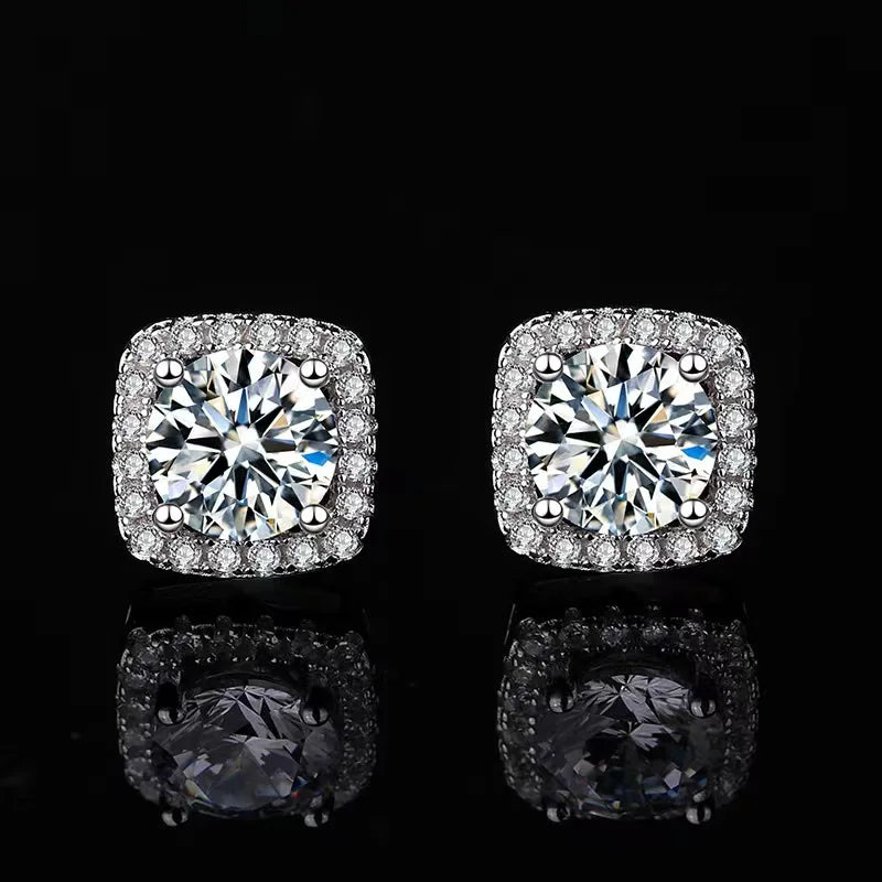Brilliant Moissanite Round-Cut Elegance