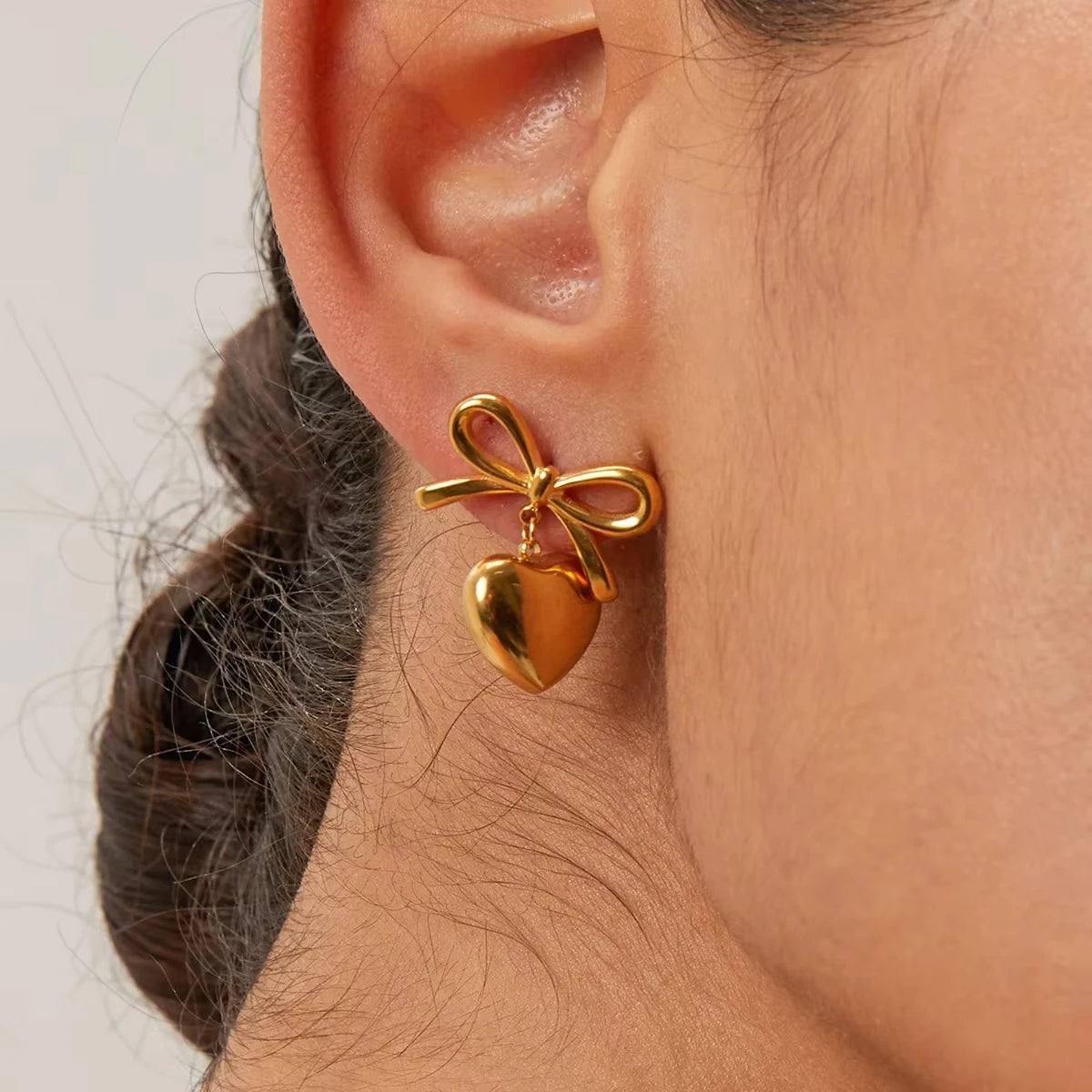 Aine Heart Earrings: Romantic Elegance