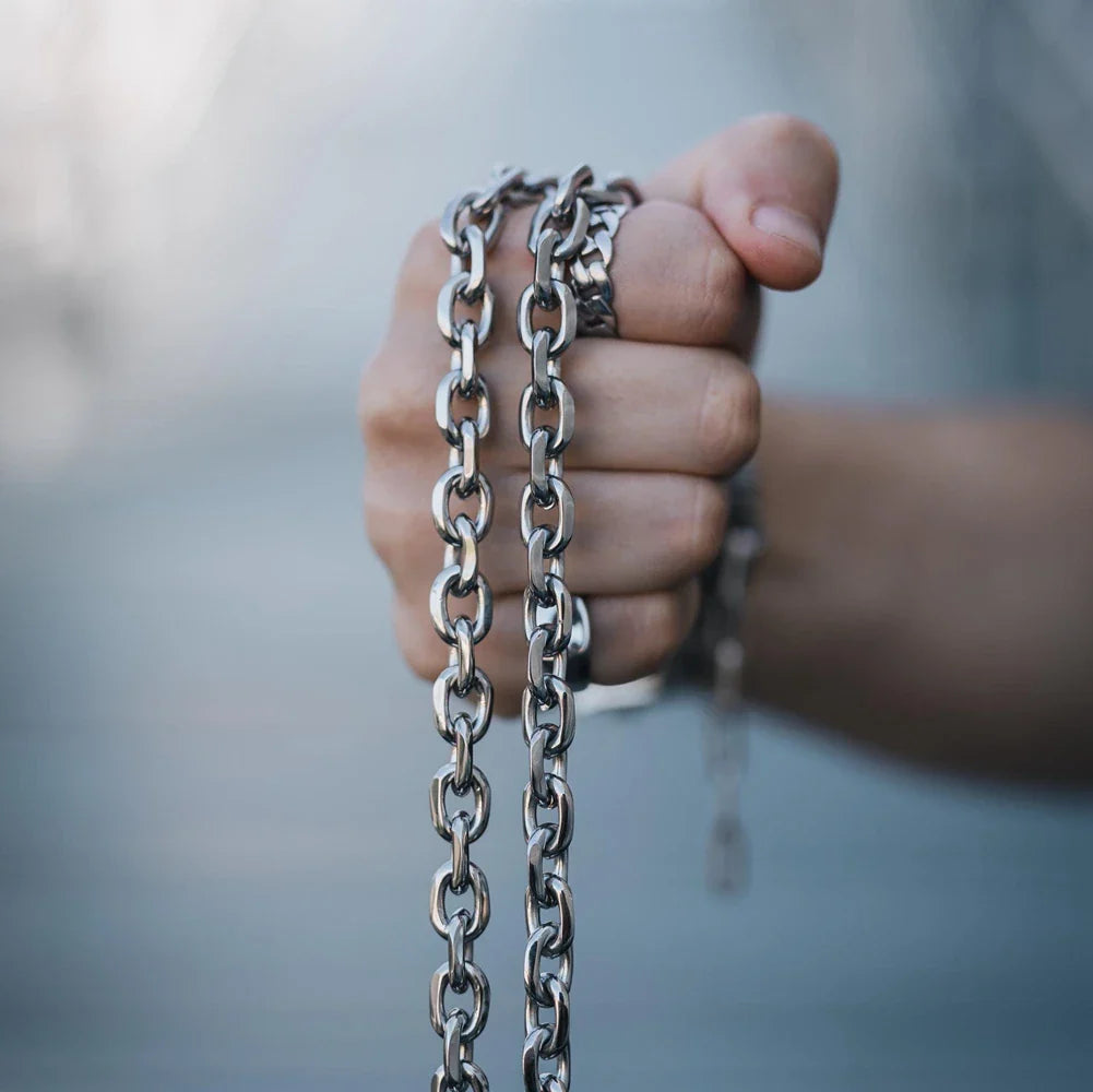 Bold Stainless Chain for Trendsetters