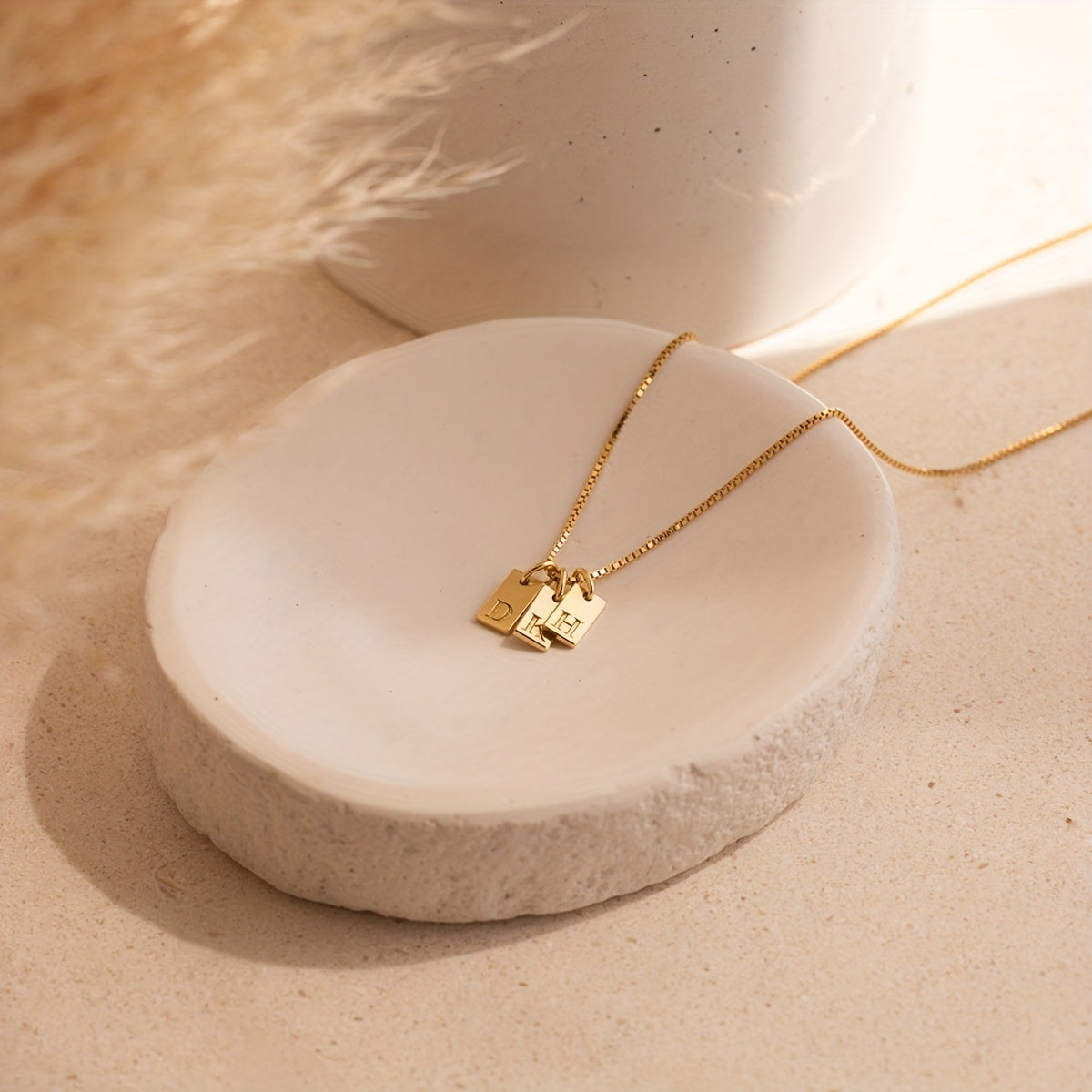 Day-to-Night Necklace
