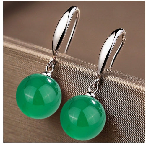 Elegant Weightless Resin Pearl Earrings