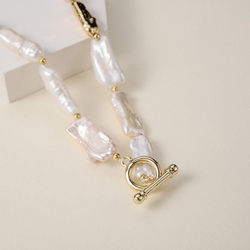 Baroque Pearl Buckle Necklace