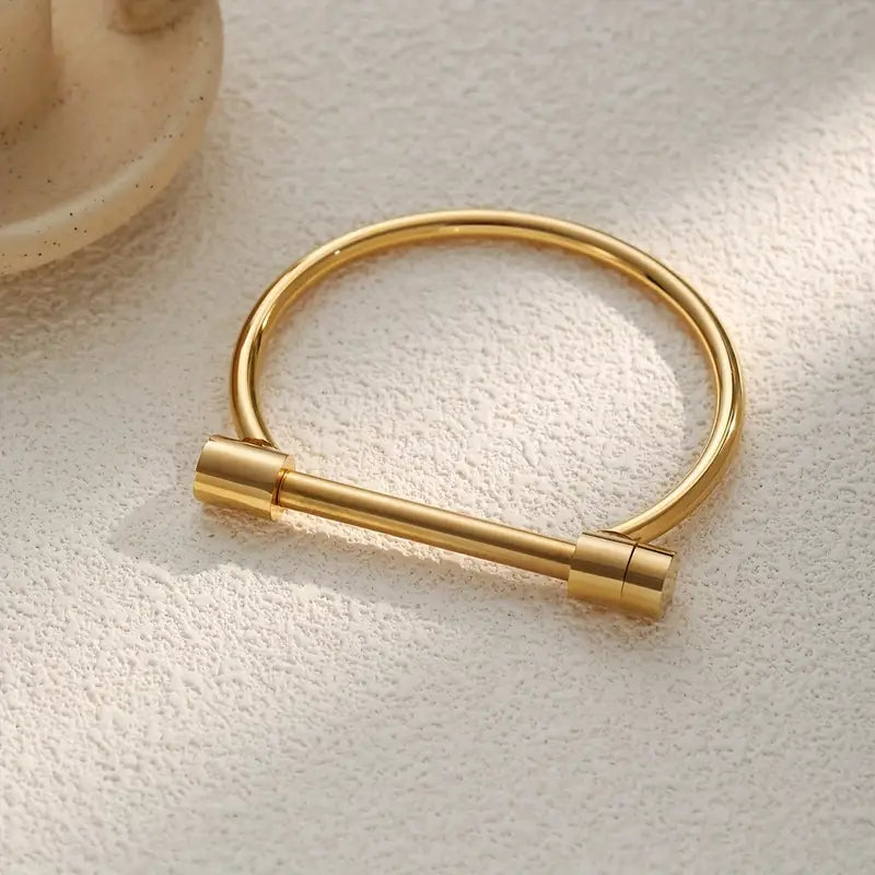 Bold Minimalist Screw-Bar Bracelet