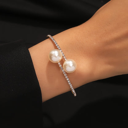Sparkling Pearl-Inspired Bracelet