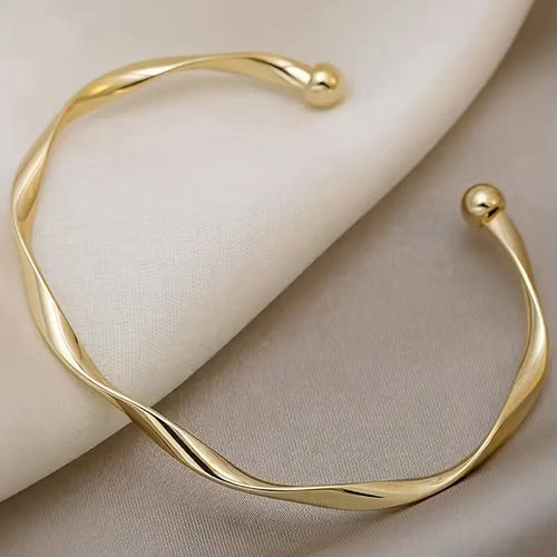 Lightweight Minimalist Bracelet