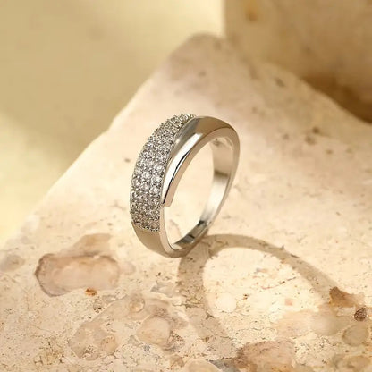 Light-Catching Ring