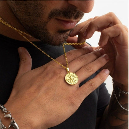 Everlasting Stainless Compass Necklace