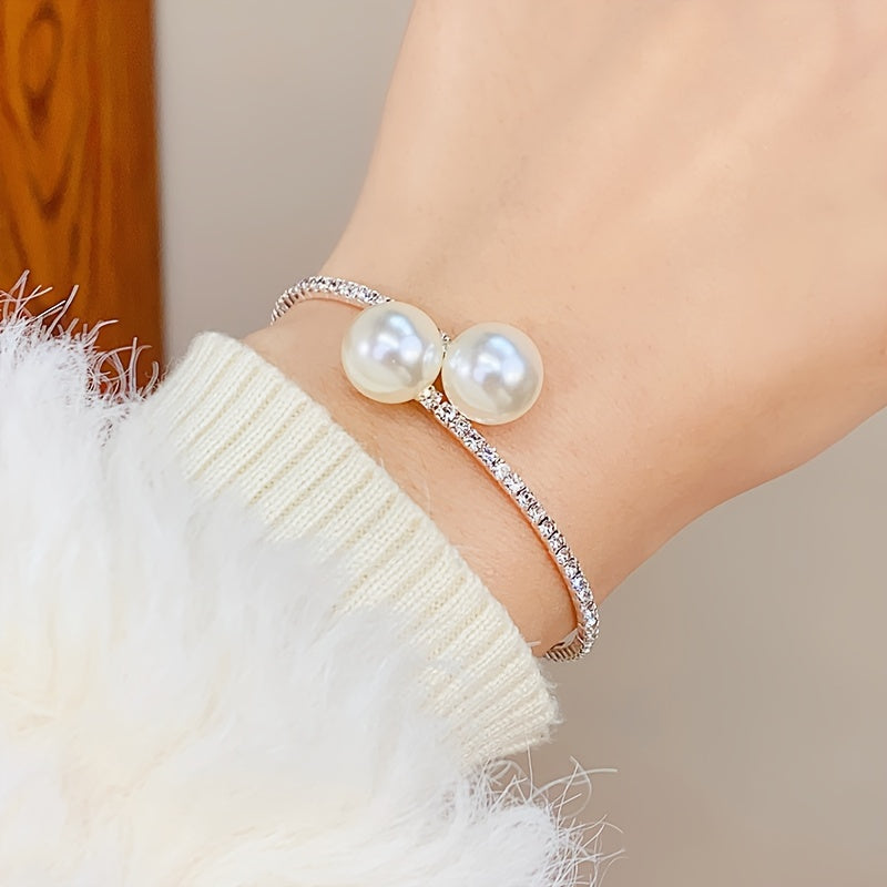 Sparkling Pearl-Inspired Bracelet