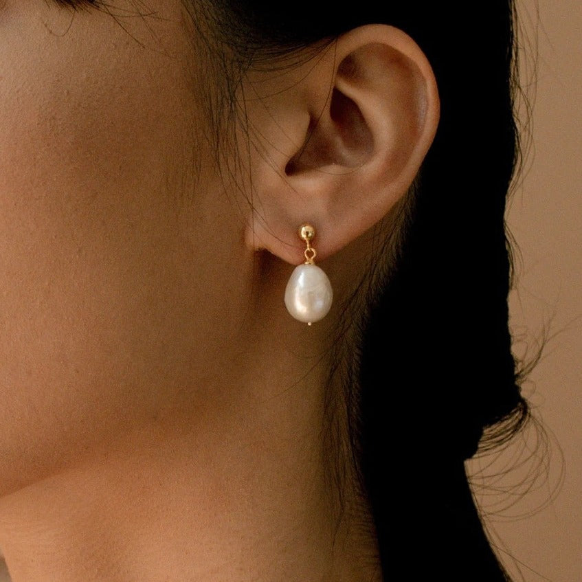 Natural Freshwater Pearl Dangle Earrings