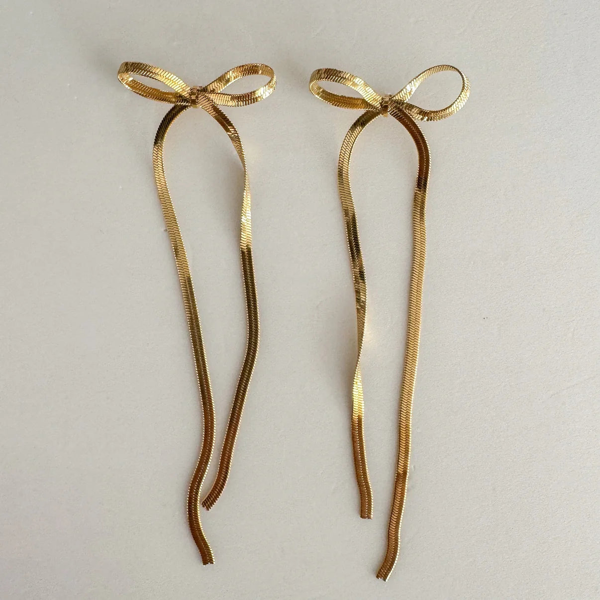 Timeless Bow Earrings for Confidence