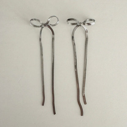 Timeless Bow Earrings for Confidence