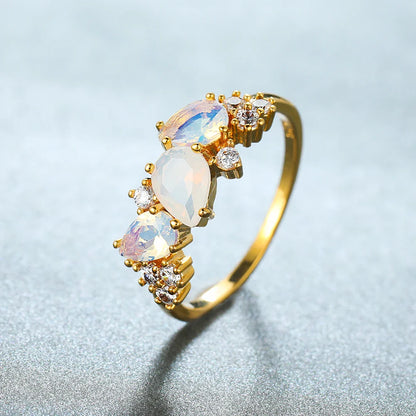 Elegant Cascade Ring for Timeless Confidence