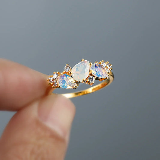 Elegant Cascade Ring for Timeless Confidence