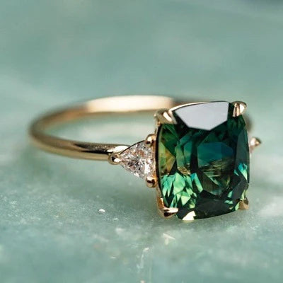 Emerald-Glow Ring