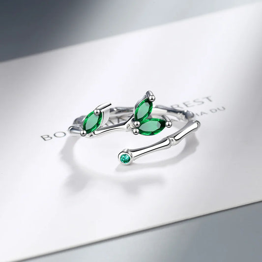 Nature-Inspired Emerald Ivy Ring