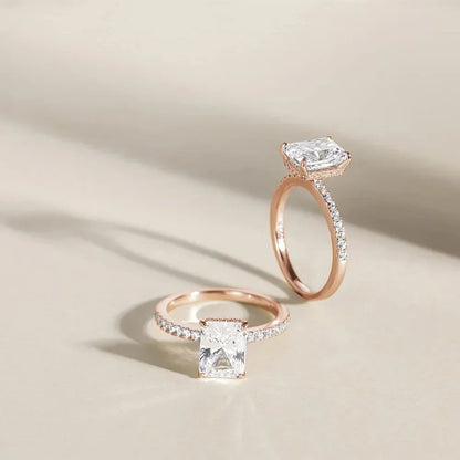 Elegant Sparkle Emeraude Ring