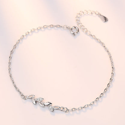 Elegant Leaf Charm Bracelet