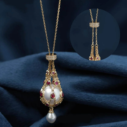 Elegant Gold Pearl Necklace