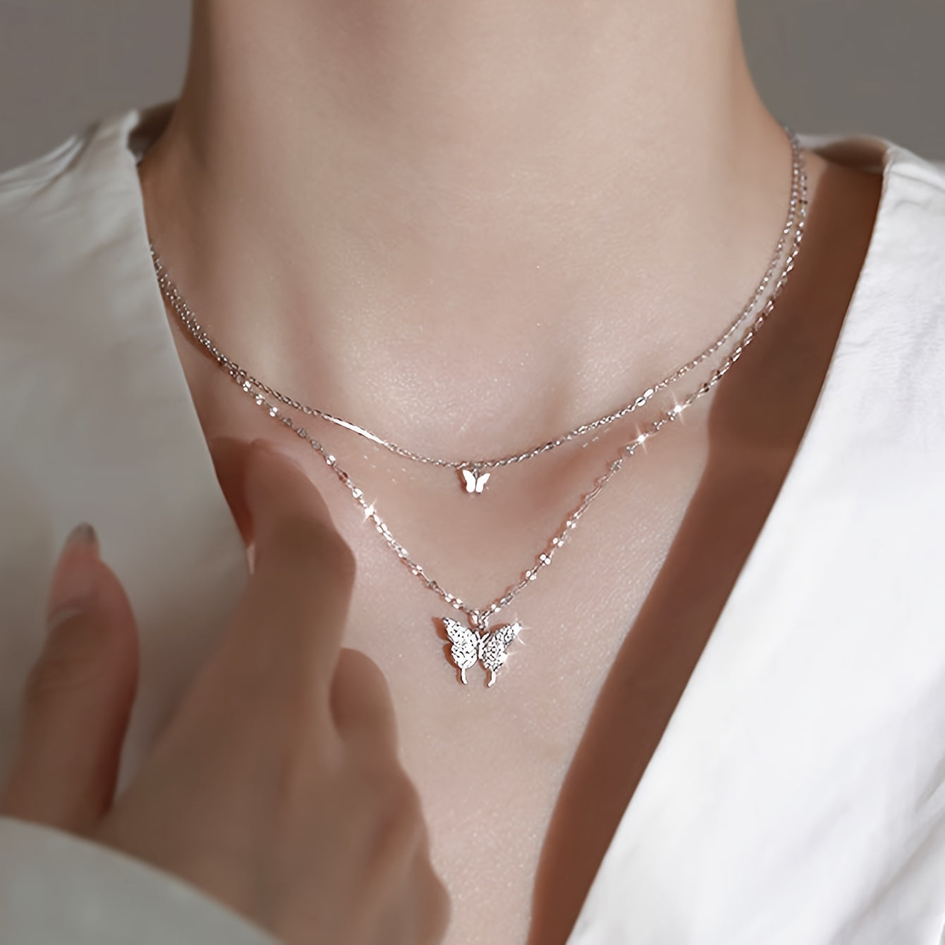 Lightweight Sparkle Necklace