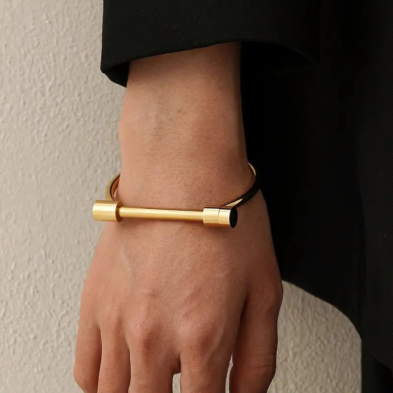 Bold Minimalist Screw-Bar Bracelet