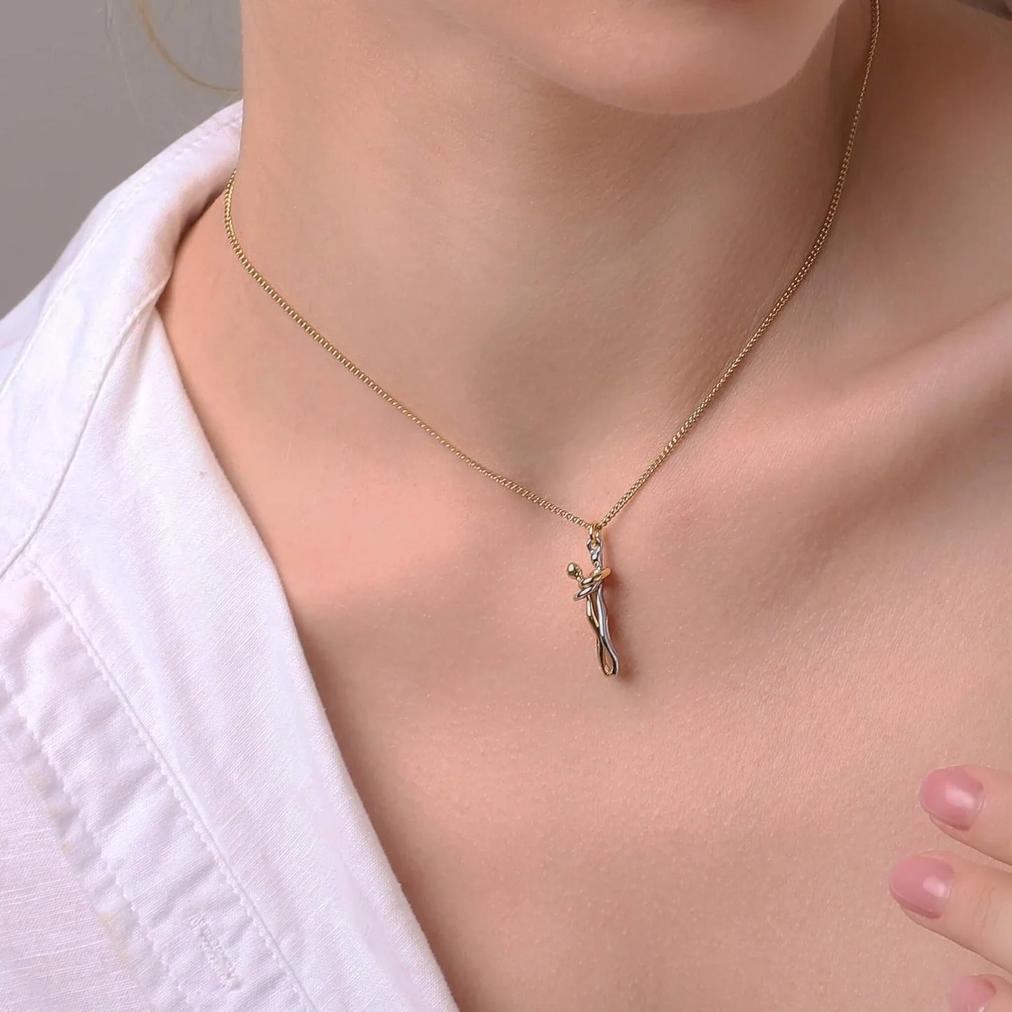 Everlasting Love Hug Necklace