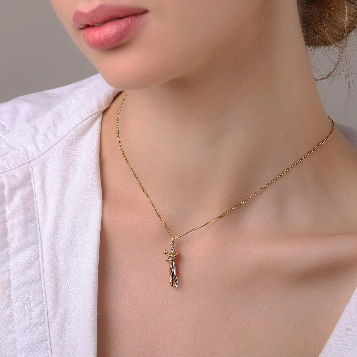 Everlasting Love Hug Necklace