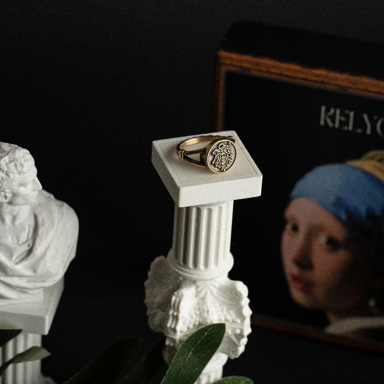 Medusa Empowering Ring