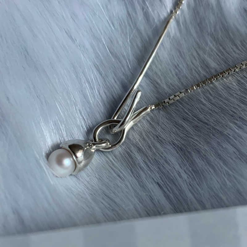 Unique Pearl Link chain Necklace